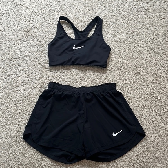 nike sweat shorts and sports bra set